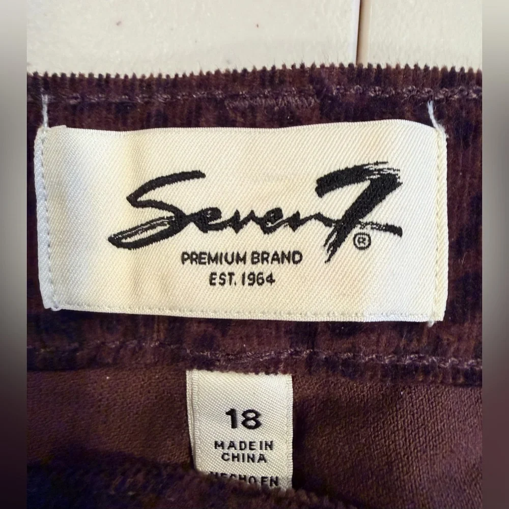 Seven7 | ladies leopard high rise skinny corduroy pants. Size: 18